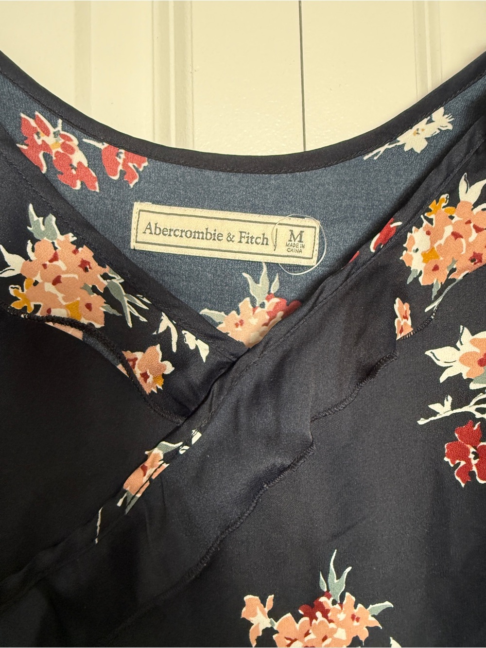 Abercrombie & Fitch Navy Floral Ruffle-Trim Cami Top - Picture 4 of 4